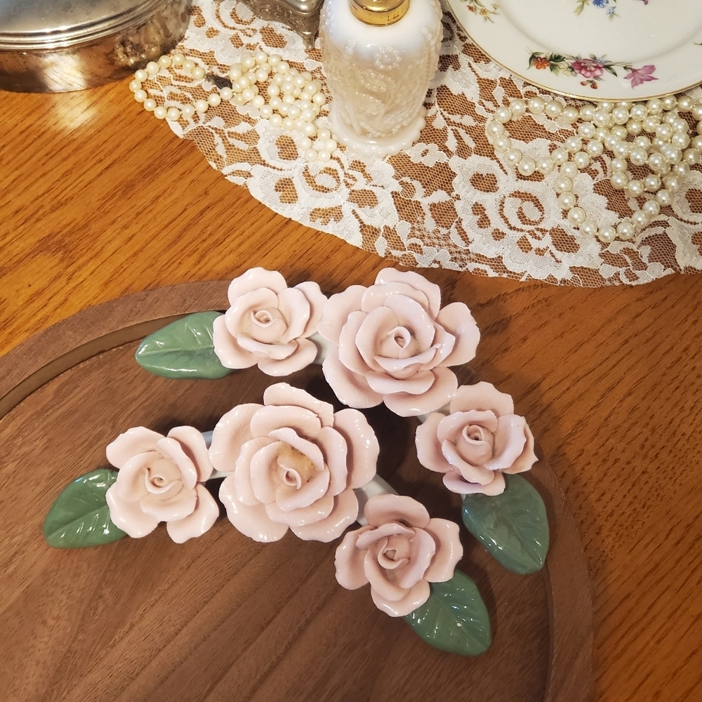 PORCELAIN ROSES ONLY THEY WERE TAKEN OFF OF THE TRAY TO BE USED AS AN ACCENT